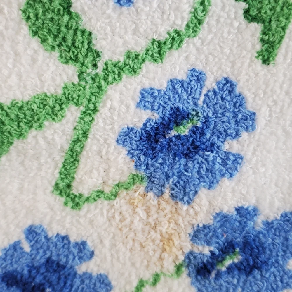 Vintage 1970's Cannon Floral Large Bath Towel New Old Stock Blue and White NWT